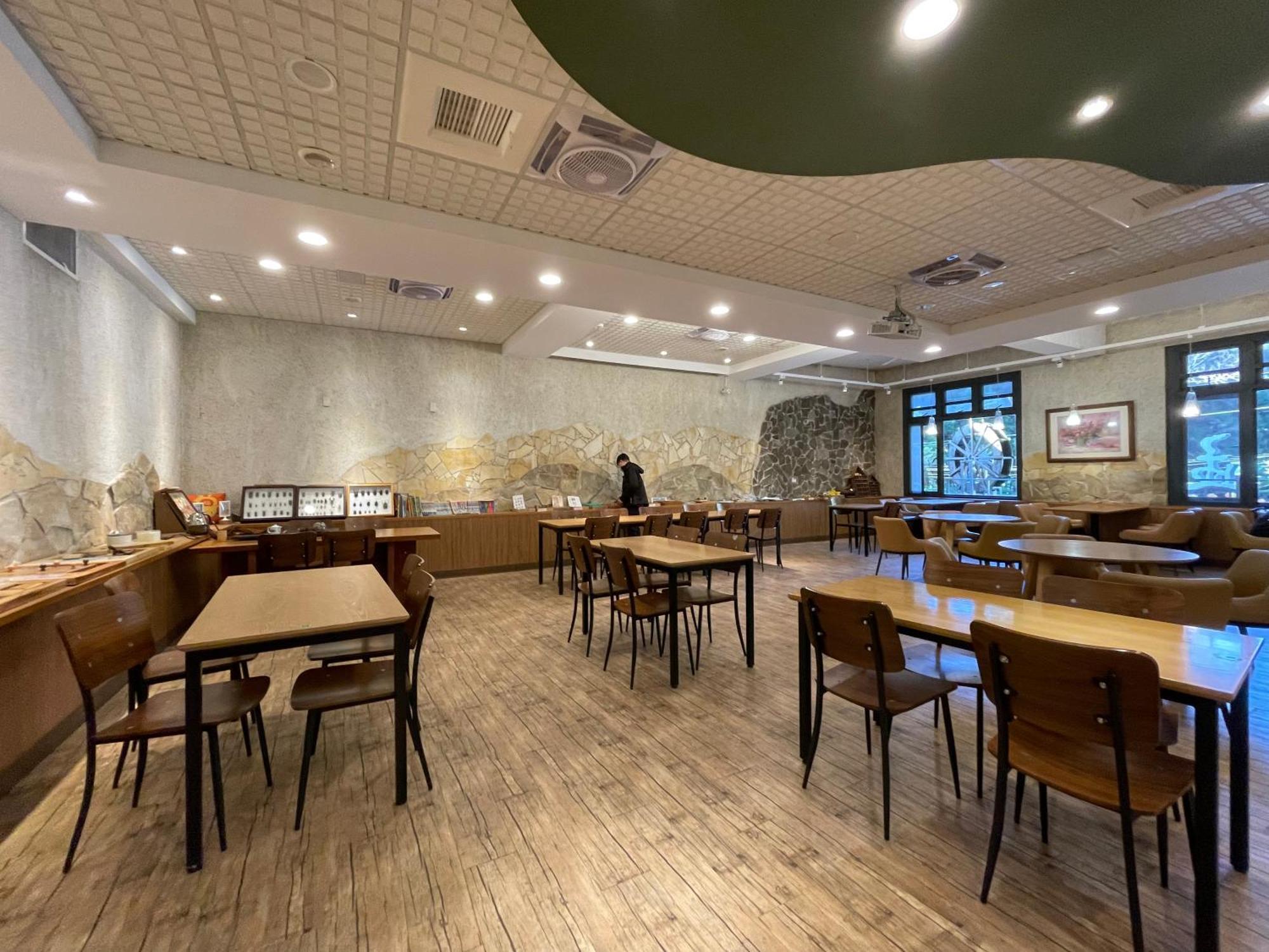 Ginkgo Hotel Лугу Екстериор снимка