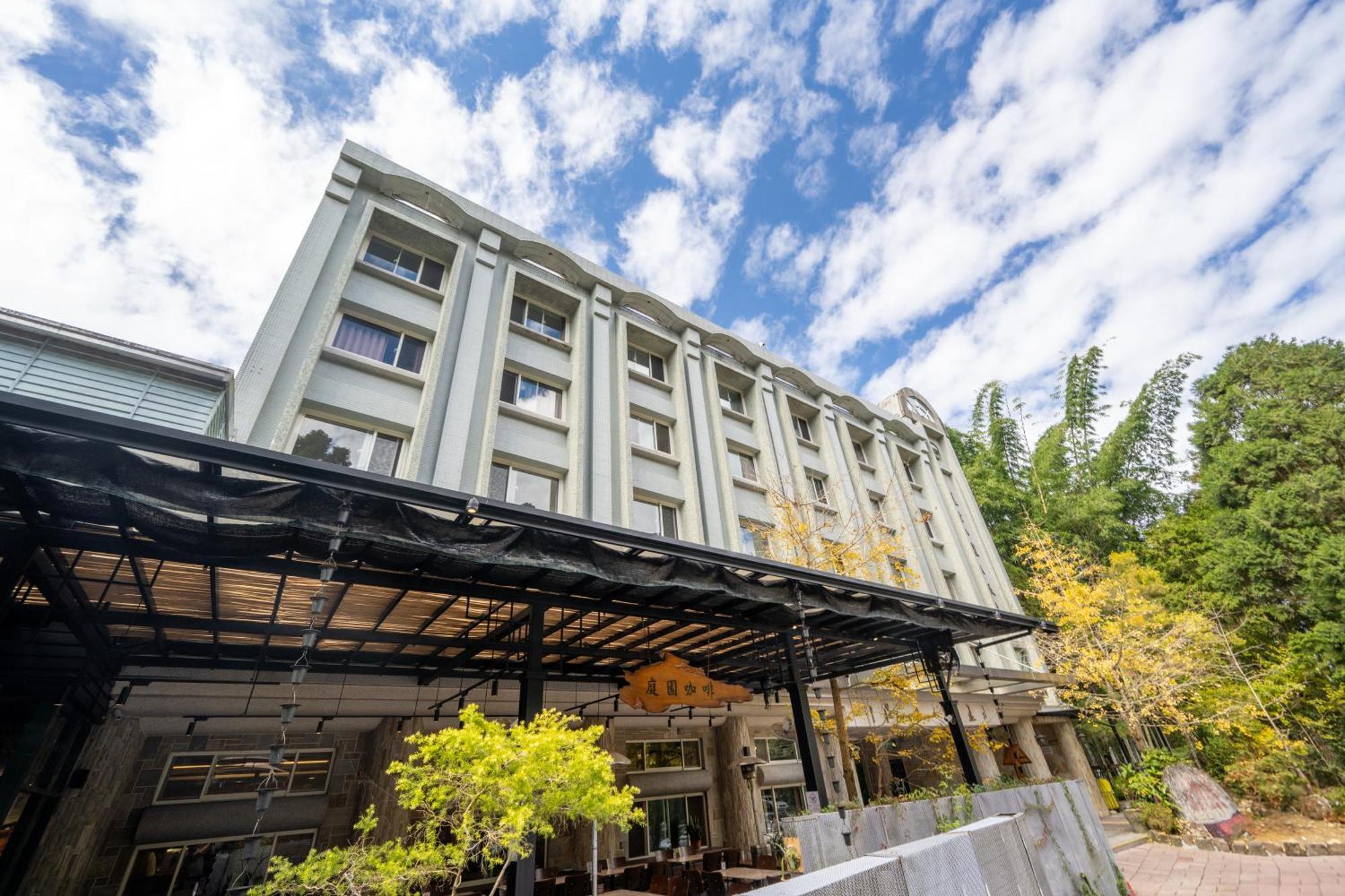 Ginkgo Hotel Лугу Екстериор снимка