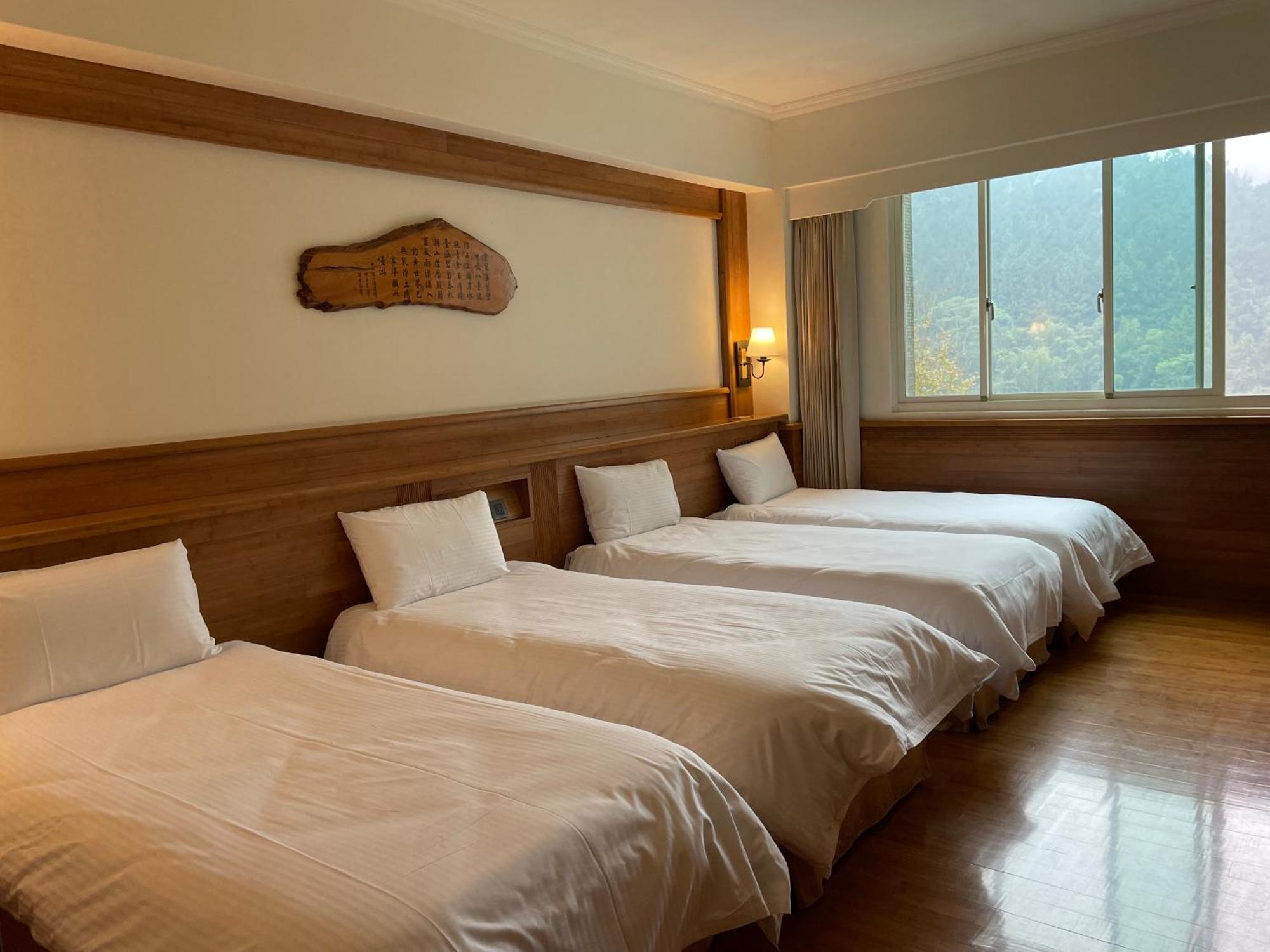 Ginkgo Hotel Лугу Екстериор снимка