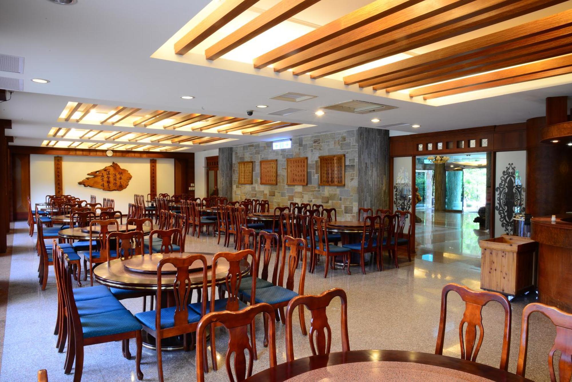 Ginkgo Hotel Лугу Екстериор снимка