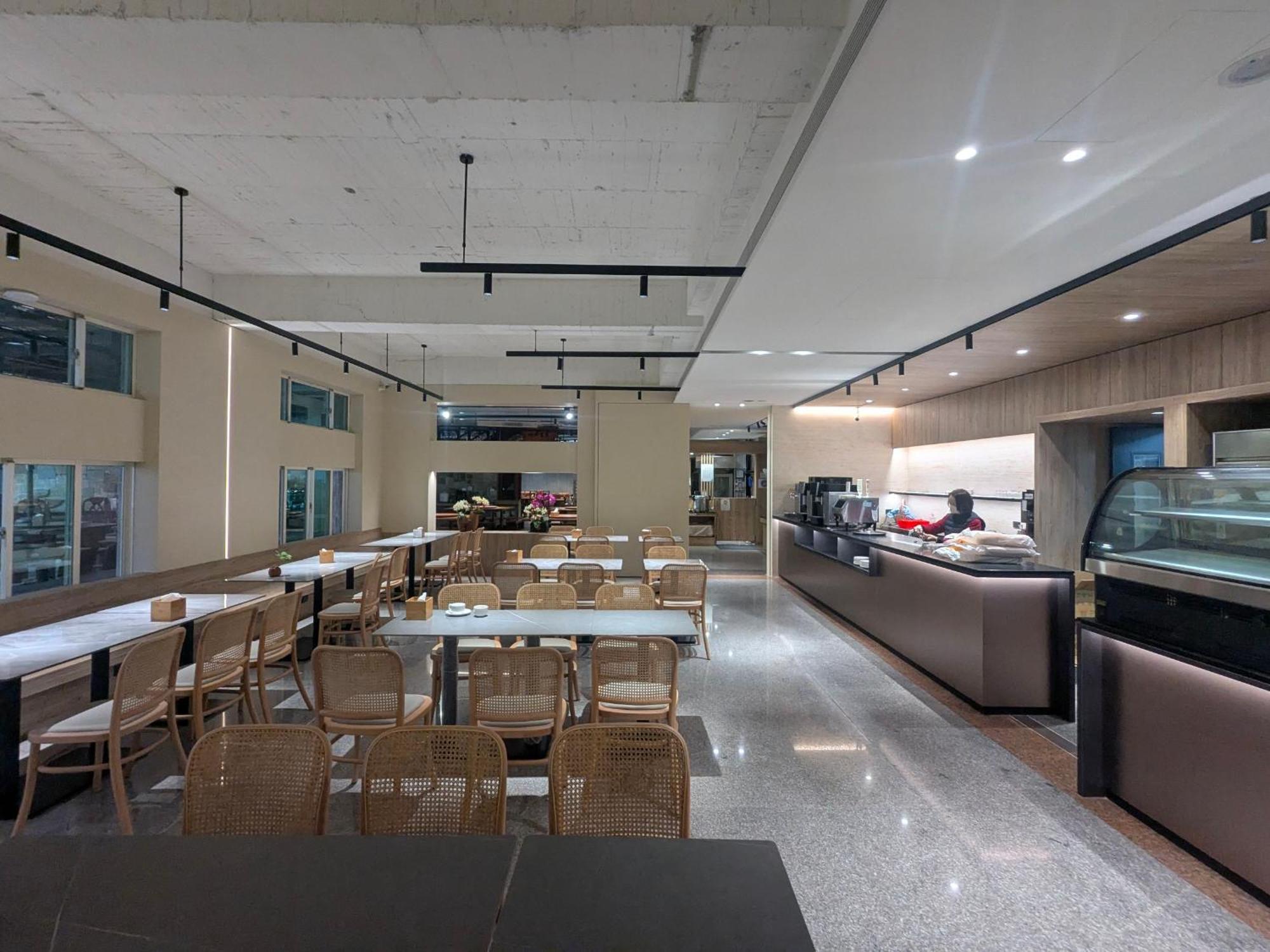 Ginkgo Hotel Лугу Екстериор снимка